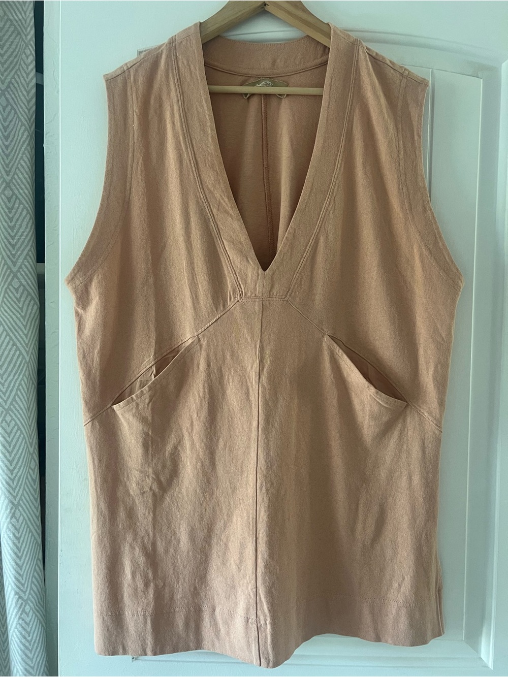 Free People Peach Pale Orange V-Neck Sleeveless Tunic Top Beach Medium